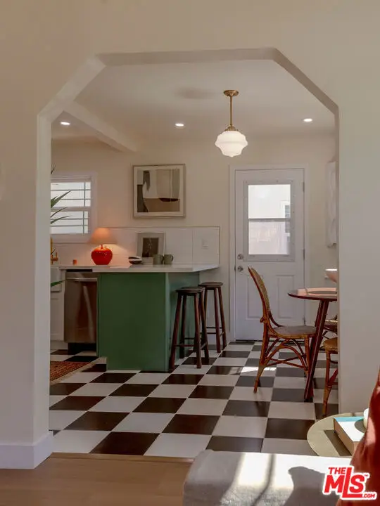 5315 Saturn Street, Los Angeles, CA 90019 - #1