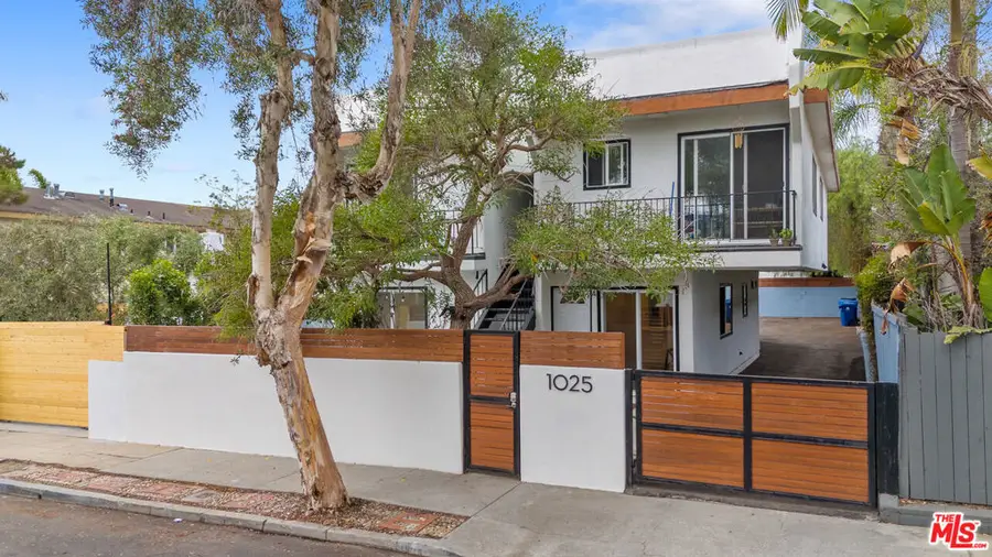 1025 Pleasantview Avenue, Venice, CA 90291 - Image #2