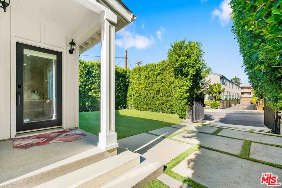 11642 Acama Street, Studio City, CA 91604 - Image #3