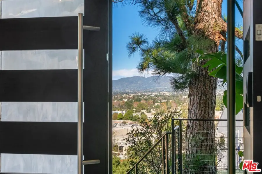 3834 Buena Park Drive, Studio City, CA 91604 - #2