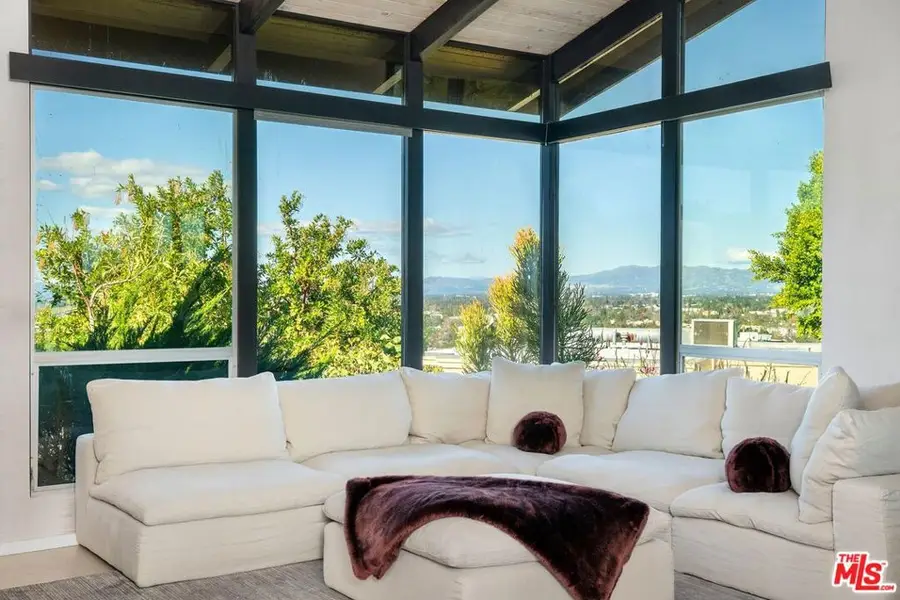 3834 Buena Park Drive, Studio City, CA 91604 - #3