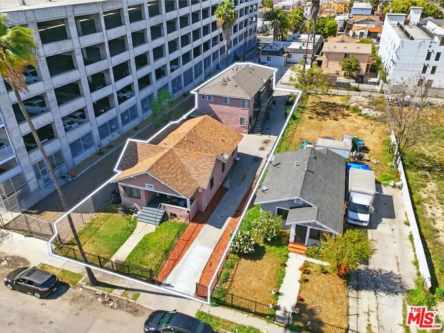 925 W 84th Street, Los Angeles, CA 90044 - #3