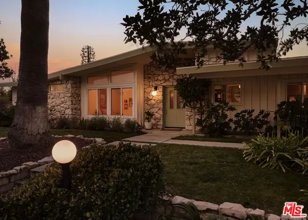 6001 Manton Avenue, Woodland Hills, CA 91367