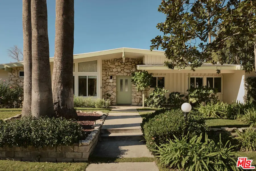 6001 Manton Avenue, Woodland Hills, CA 91367 - Image #2