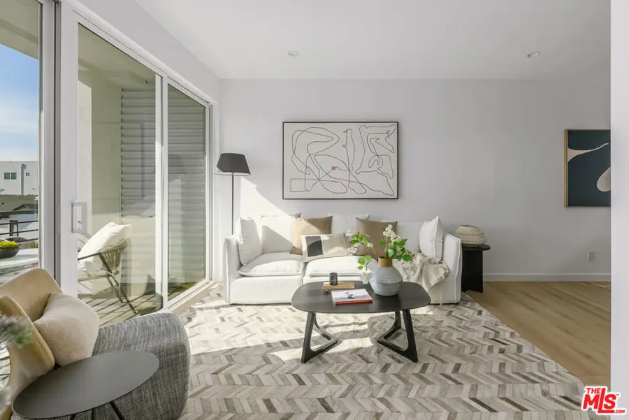 5843 David Avenue, Los Angeles, CA 90008 - #3