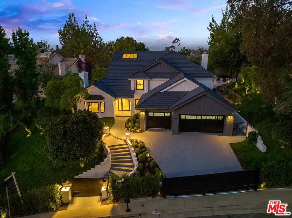 4050 Clarinda Drive, Tarzana, CA 91356 - Image #1