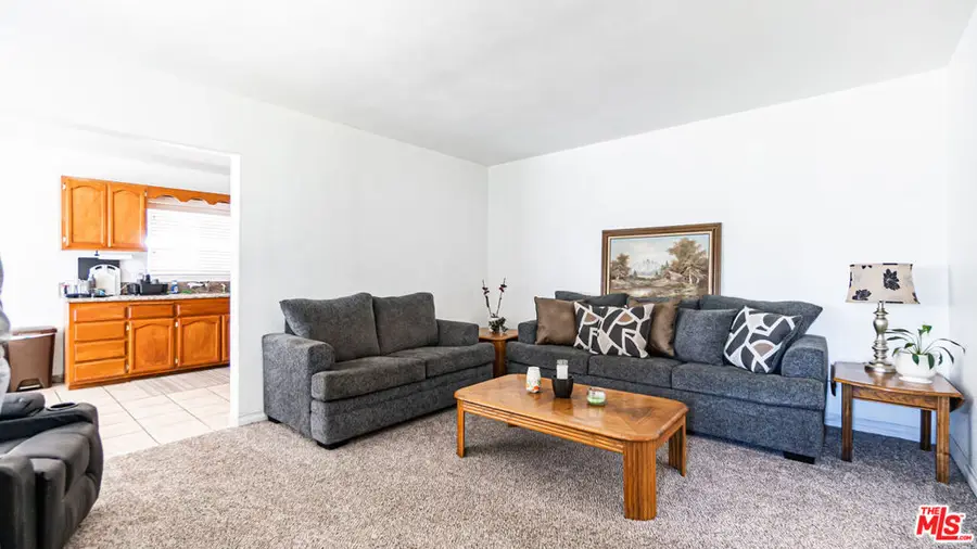 9995 Redwood Avenue, Fontana, CA 92335 - #2