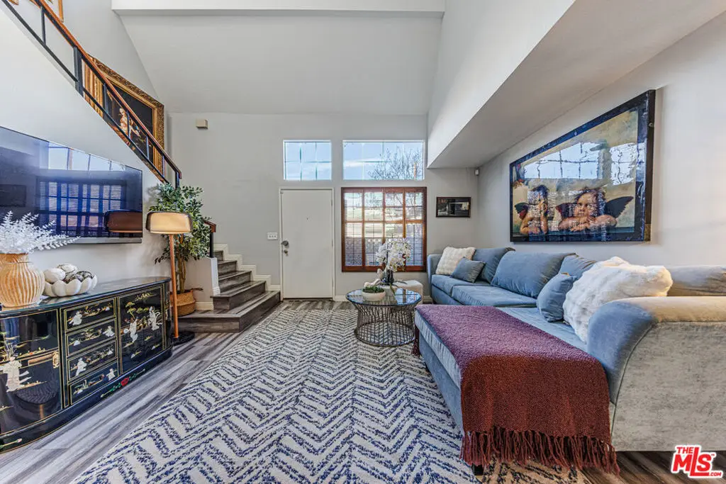 170 N Sierra Bonita Avenue #4, Pasadena, CA 91106 - #1