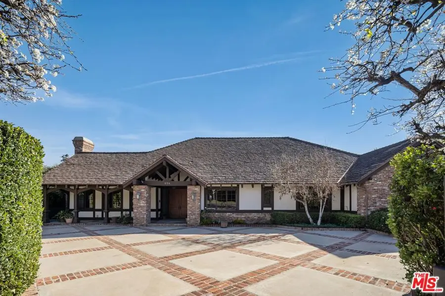 274 N Saltair Avenue, Los Angeles, CA 90049 - Image #2