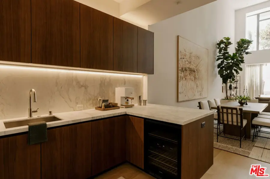 702 N Doheny Drive #TH5, West Hollywood, CA 90069 - #3