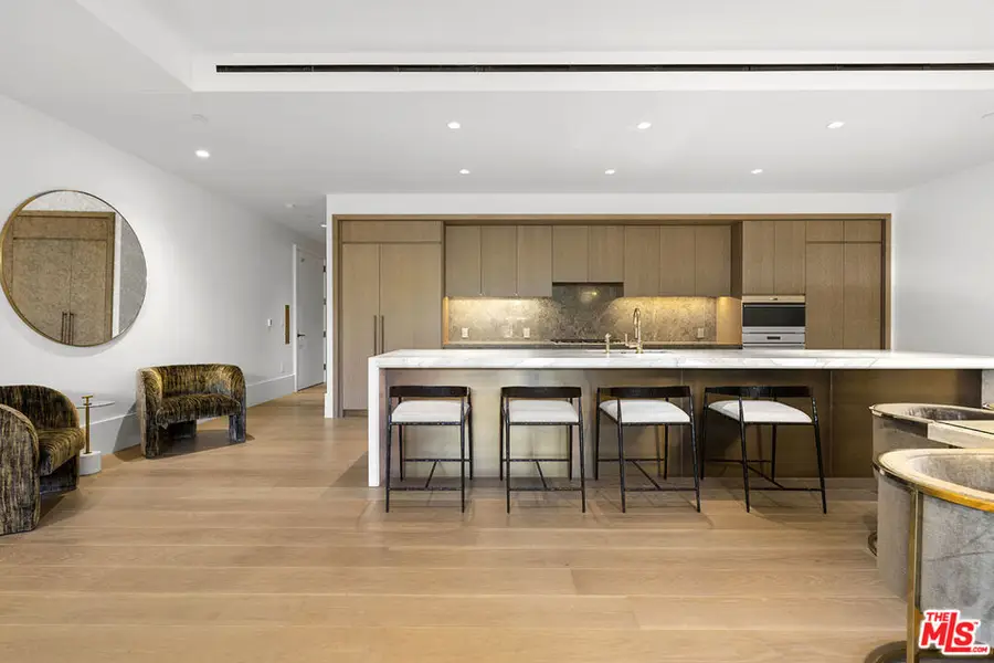 8420 W Sunset Boulevard #405, West Hollywood, CA 90069 - Image #2