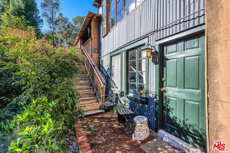 2452 Horse Shoe Canyon Canyon Road, Los Angeles, CA 90046 - Image #2