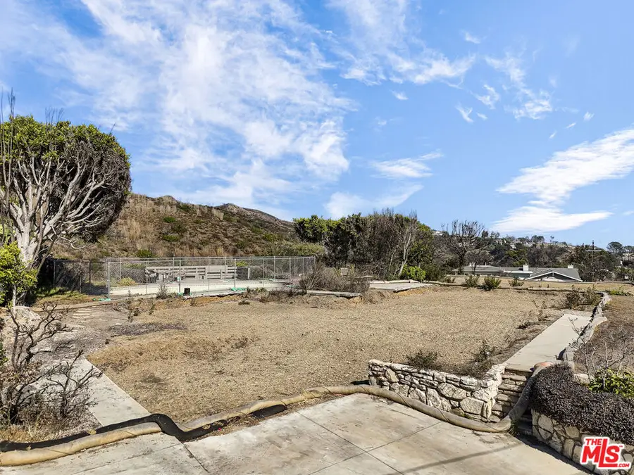 1170 El Medio Avenue, Pacific Palisades, CA 90272 - Image #3