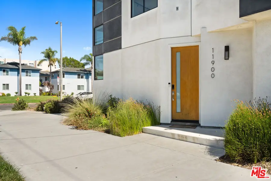 11900 Washington Place, Los Angeles, CA 90066 - Image #3