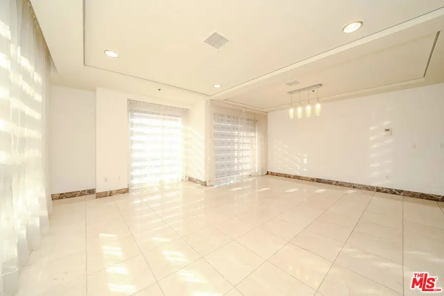 702 S Serrano Avenue #501, Los Angeles, CA 90005 - #3