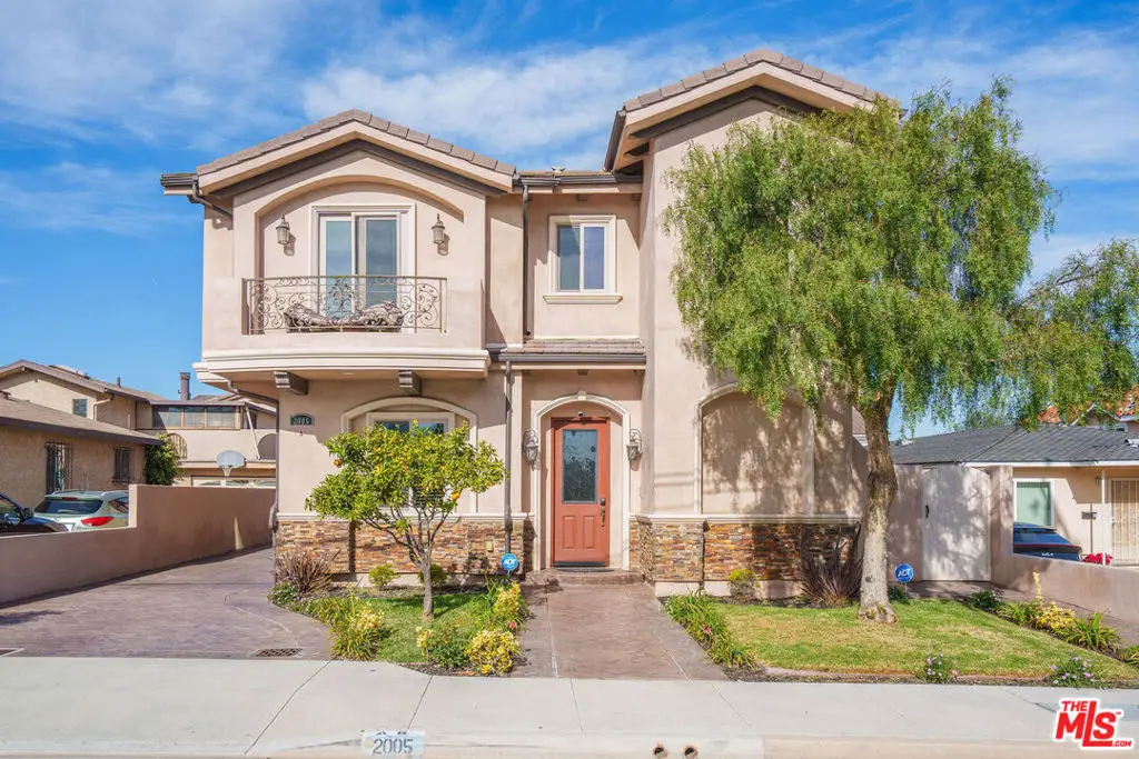 2005 Robinson Street #B, Redondo Beach, CA 90278 - #1