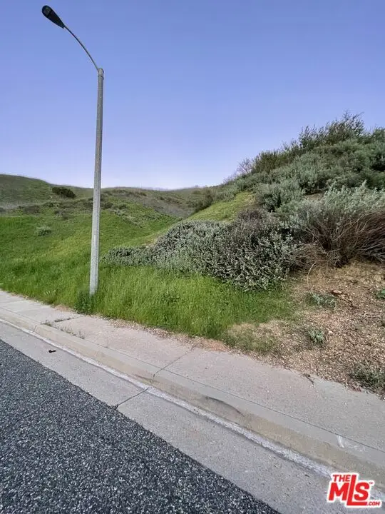 27306 Oak Summit Road, Agoura Hills, CA 91301 - Image #3