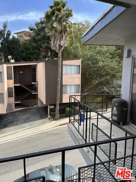 4431 Don Ricardo Drive #10, Los Angeles, CA 90008 - Image #2