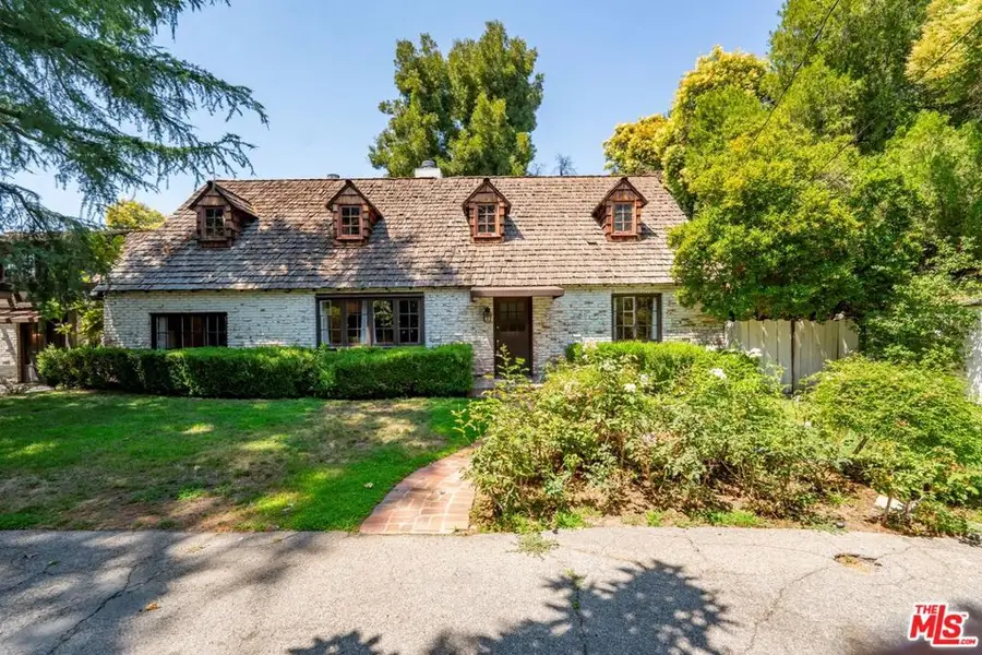 23057 Sylvan Street, Woodland Hills, CA 91367 - Image #3