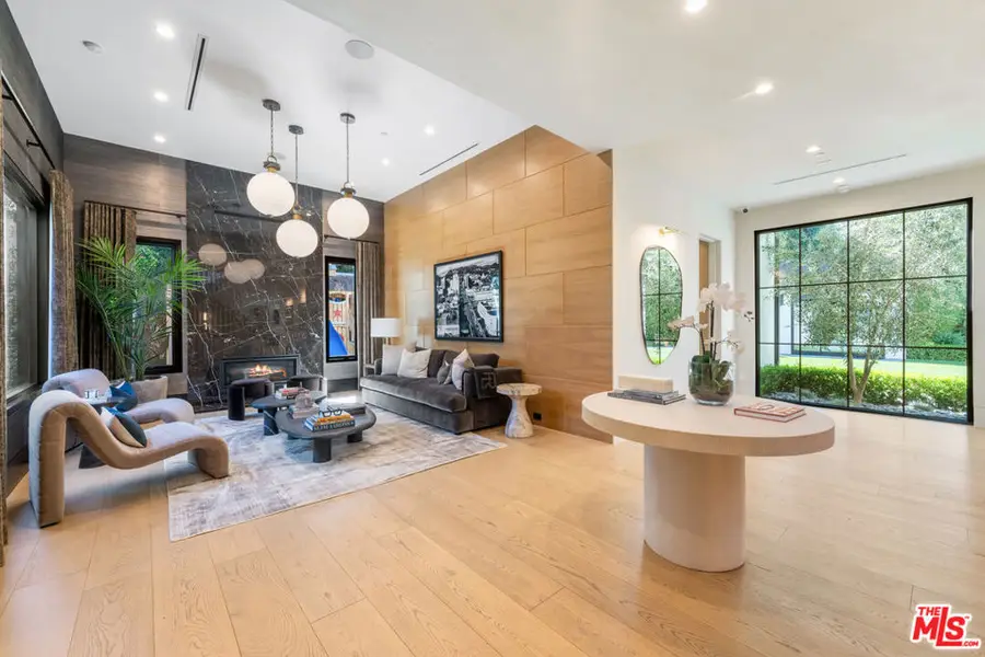 17228 Otsego Street, Encino, CA 91316 - Image #2