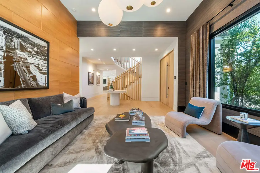 17228 Otsego Street, Encino, CA 91316 - Image #3