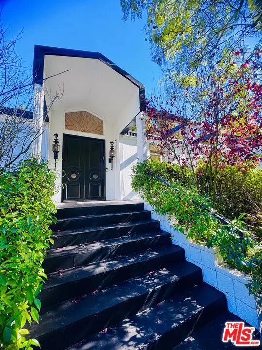 936 Chantilly Road, Los Angeles, CA 90077 - Image #1