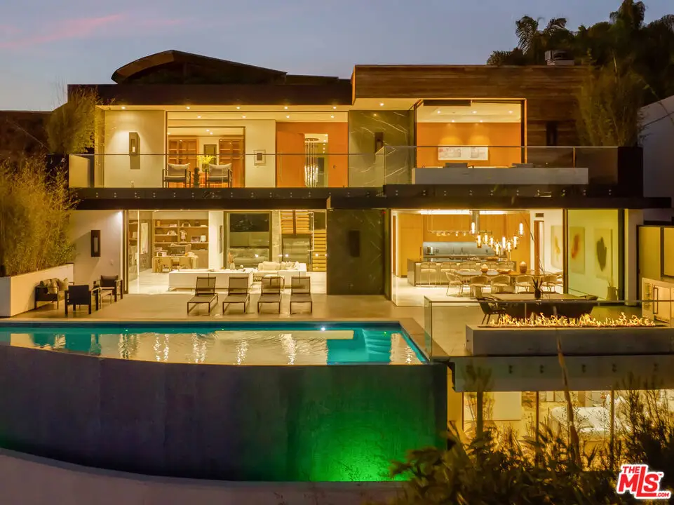 9410 Sierra Mar Place, Los Angeles, CA 90069 - Image #1