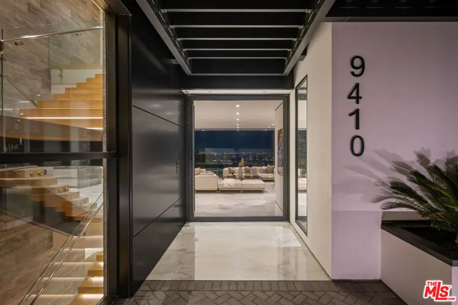 9410 Sierra Mar Place, Los Angeles, CA 90069 - Image #2