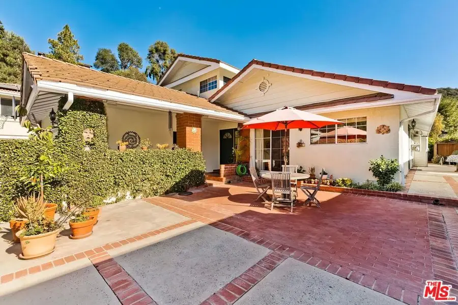 17173 Avenida De Santa Ynez, Pacific Palisades, CA 90272 - Image #2