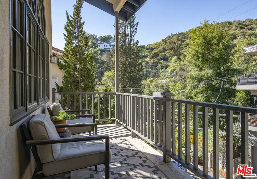 8032 Willow Glen Road, Los Angeles, CA 90046 - Image #3