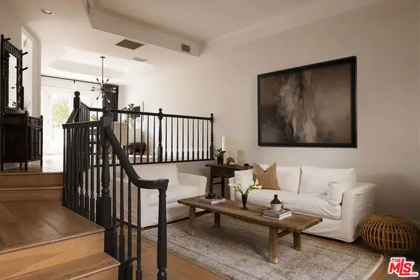 4424 Moorpark Way #5, Toluca Lake, CA 91602