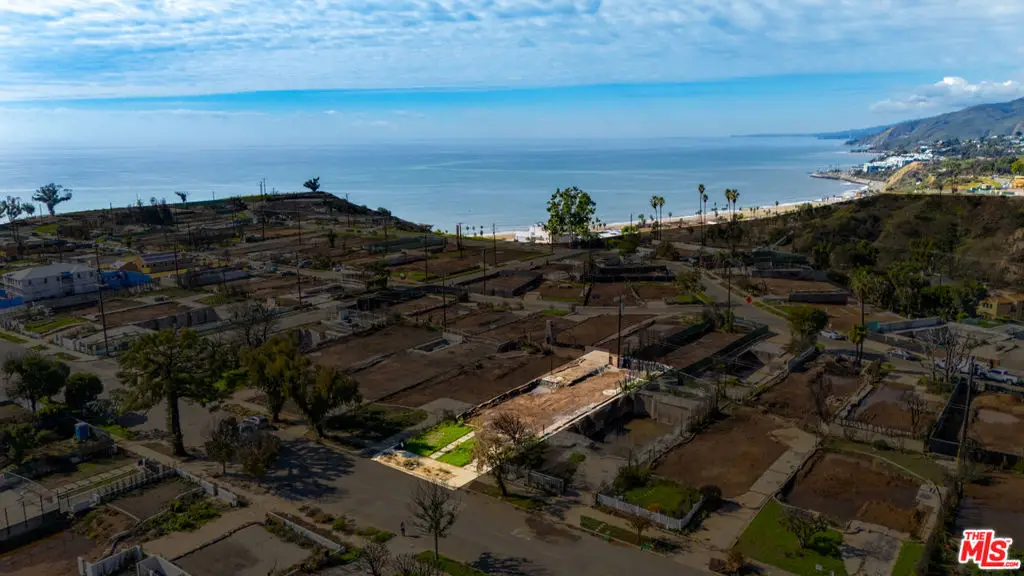 527 Via De La Paz, Pacific Palisades, CA 90272 - Image #1