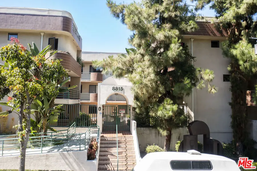 8815 Cynthia Street, West Hollywood, CA 90069 - Image #2