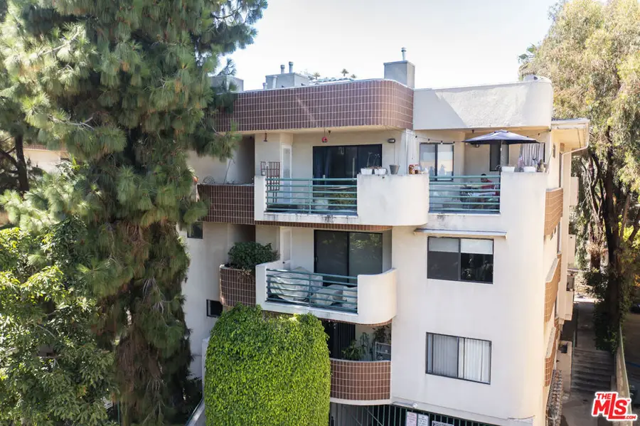 8815 Cynthia Street, West Hollywood, CA 90069 - Image #3