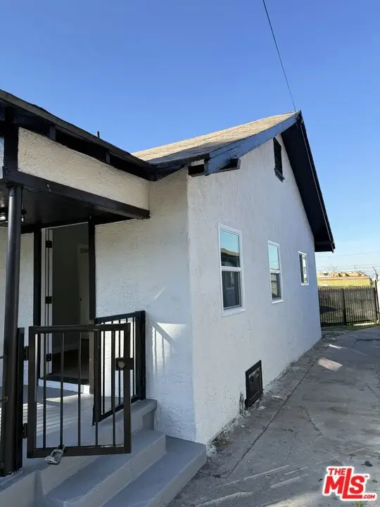 1109 W 110th Street, Los Angeles, CA 90044 - Image #2