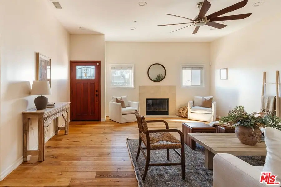 318 Plumas Avenue, San Buenaventura Ventura, CA 93004 - Image #2