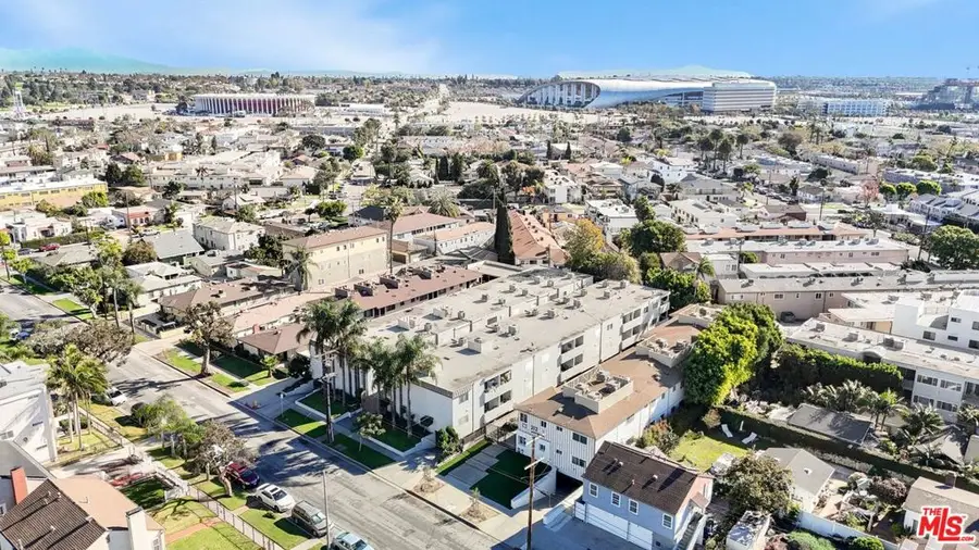 212 E Tamarack Avenue, Inglewood, CA 90301 - Image #3