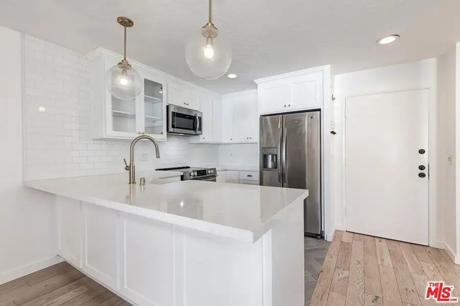 11645 Montana Avenue #223, Los Angeles, CA 90049 - #2