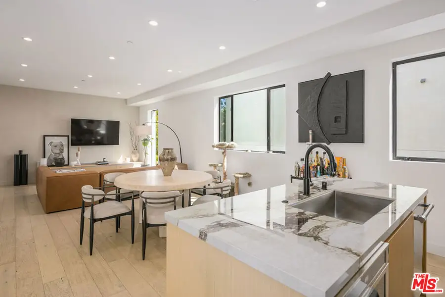 1426 N Sycamore Avenue, Los Angeles, CA 90028 - #3