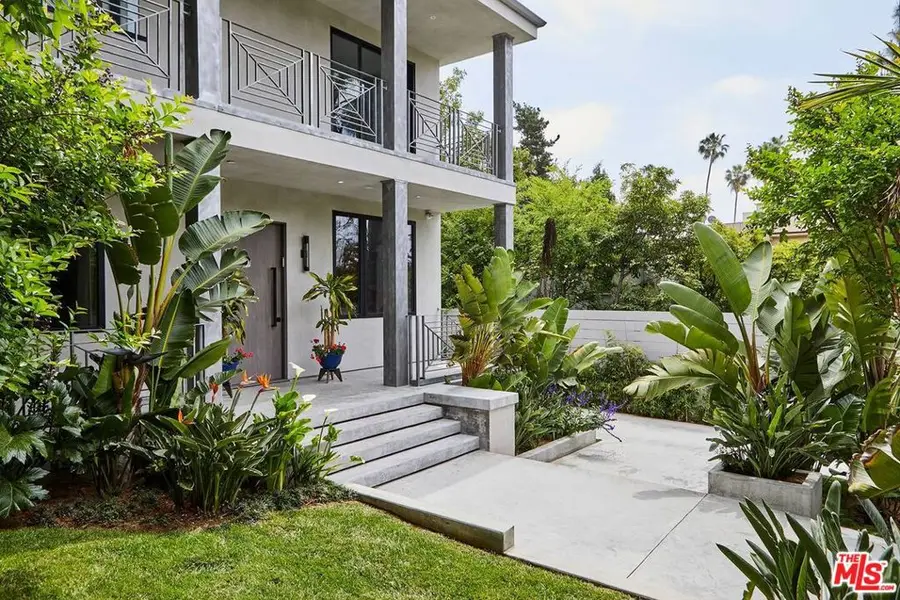 1724 N Sierra Bonita Avenue, Los Angeles, CA 90046 - Image #2