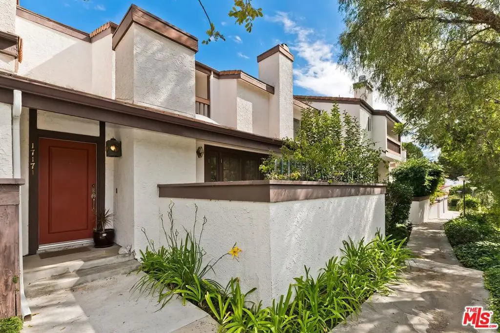 17171 Palisades Circle, Pacific Palisades, CA 90272 - Image #1