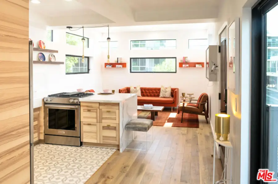 Address Withheld By Seller, Los Angeles, CA 90038 - Image #3