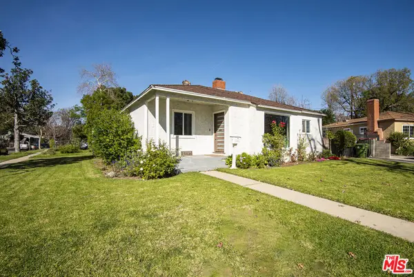 15525 Sylvan Street, Van Nuys, CA 91411