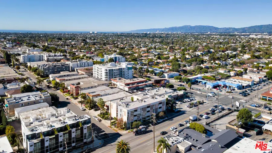 12411 Pacific Avenue #101, Los Angeles, CA 90066 - #2