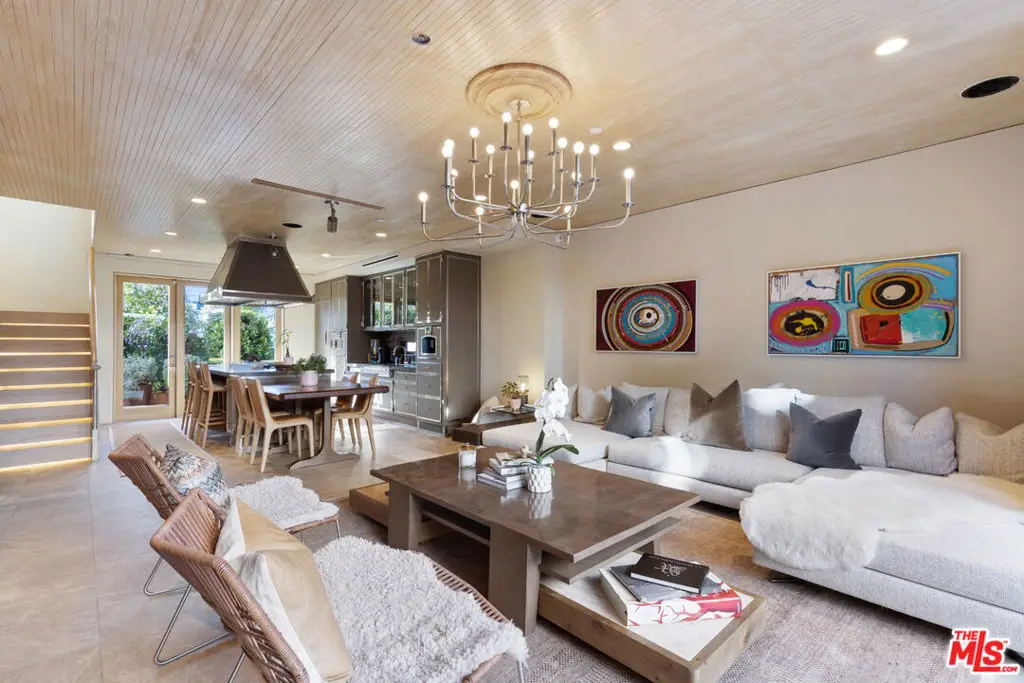 812 Brooks Avenue, Venice, CA 90291 - Image #1