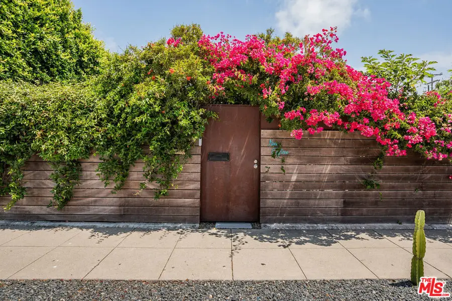 918 Indiana Avenue, Venice, CA 90291 - #2