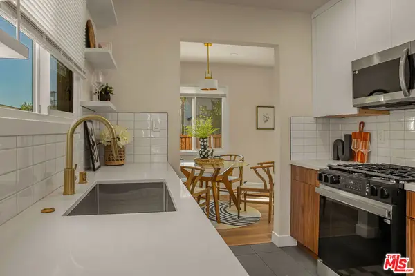 2048 S Burnside Avenue, Los Angeles, CA 90016