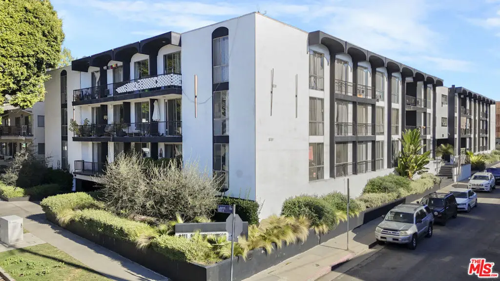 8011 Romaine Street, Los Angeles, CA 90046 - Image #1