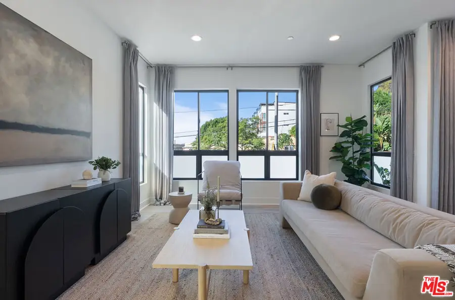 1322 Douglas Street, Los Angeles, CA 90026 - #3