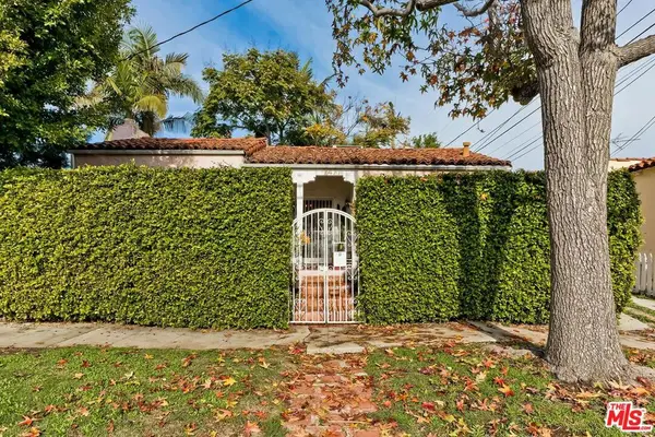 7471 Clinton Street, Los Angeles, CA 90036